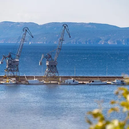 Bristol 2 * غييكا