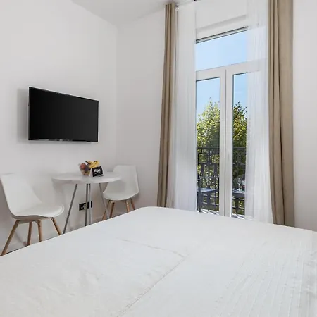 Bristol 2 * غييكا