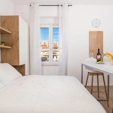 Apartment Bristol 2 Rijeka