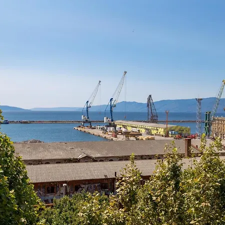 Bristol 2 Apartament *