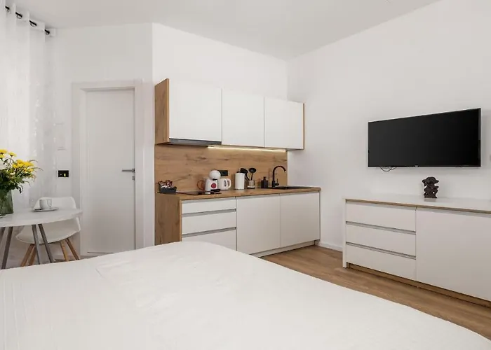 Apartment Bristol 2 *