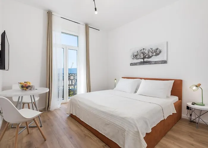 Apartament Bristol 2 *
